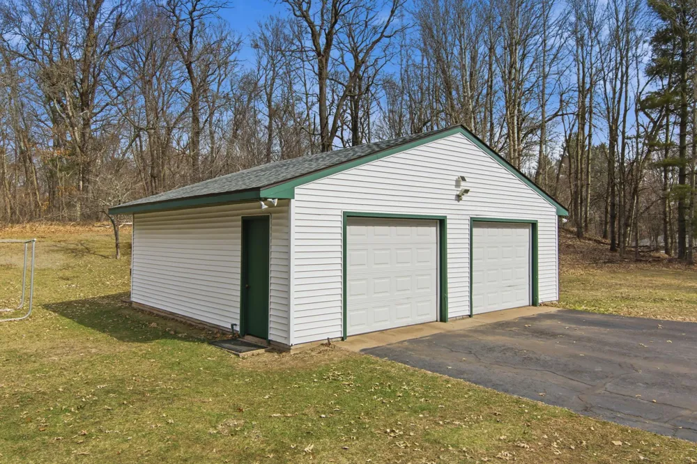 S8280 Lowes Creek Road Eau Claire, WI 54701