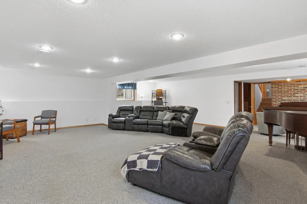 S8280 Lowes Creek Road Eau Claire, WI 54701