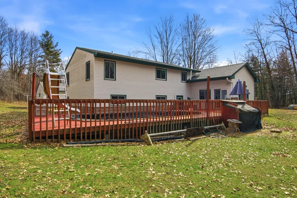 S8280 Lowes Creek Road Eau Claire, WI 54701