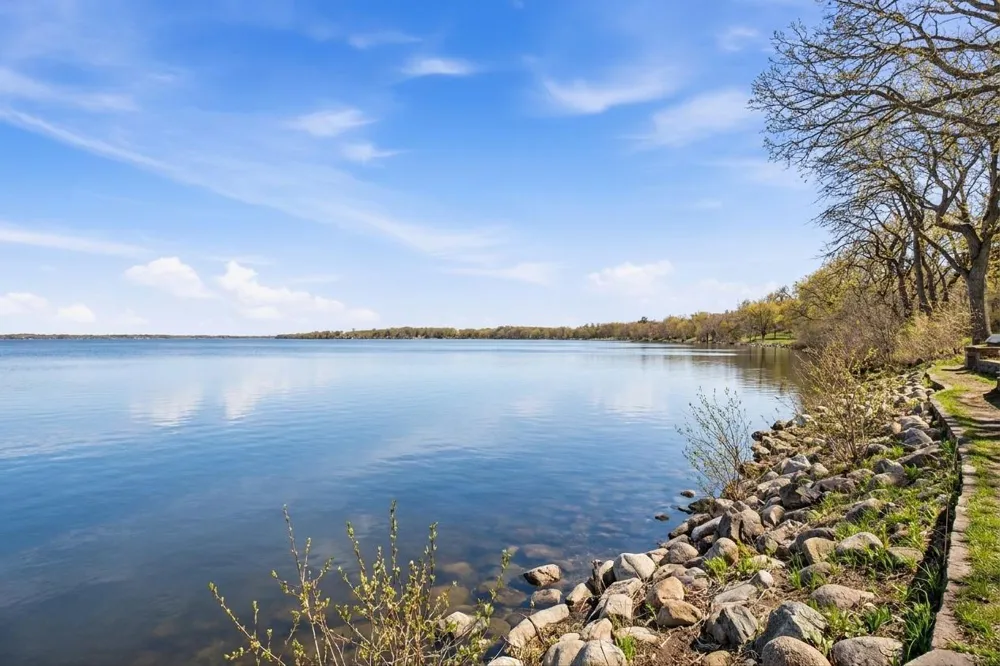 7711 Shore Drive Spicer, MN 56288