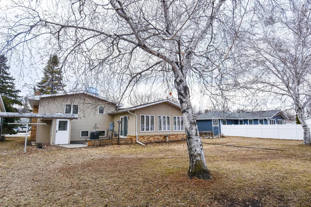 610 Kneale Avenue S Thief River Falls, MN 56701