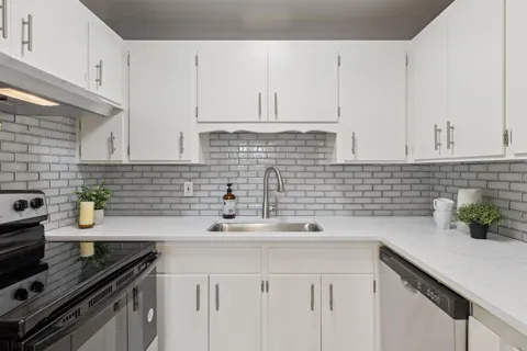 11235 12th Avenue #7