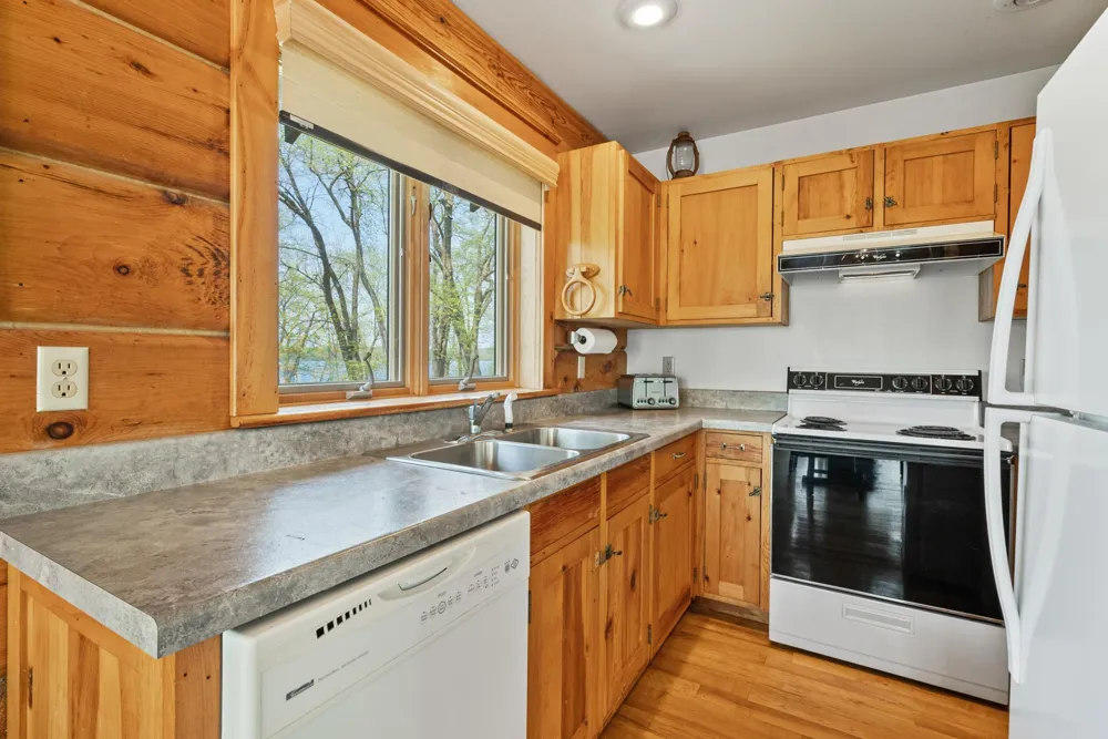 2799 27th St #7 - Clara Birchwood, WI 54817
