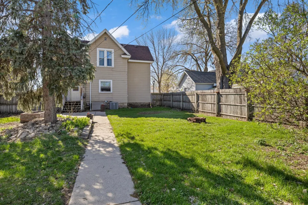 1312 George Street La Crosse, WI 54603