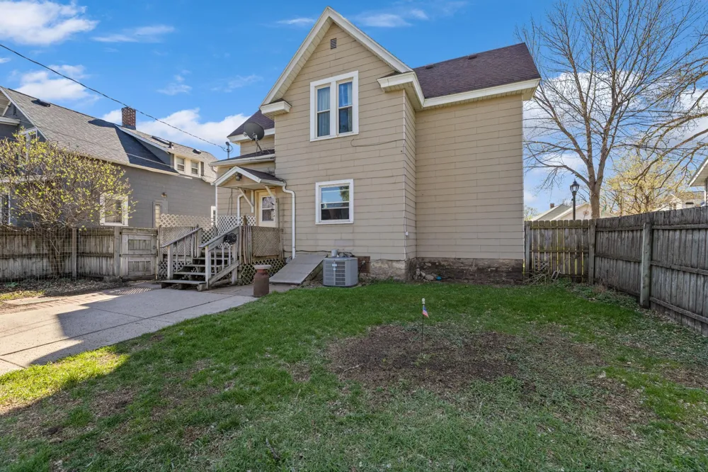 1312 George Street La Crosse, WI 54603