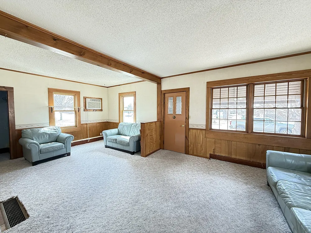 112 4th Street NW Ortonville, MN 56278