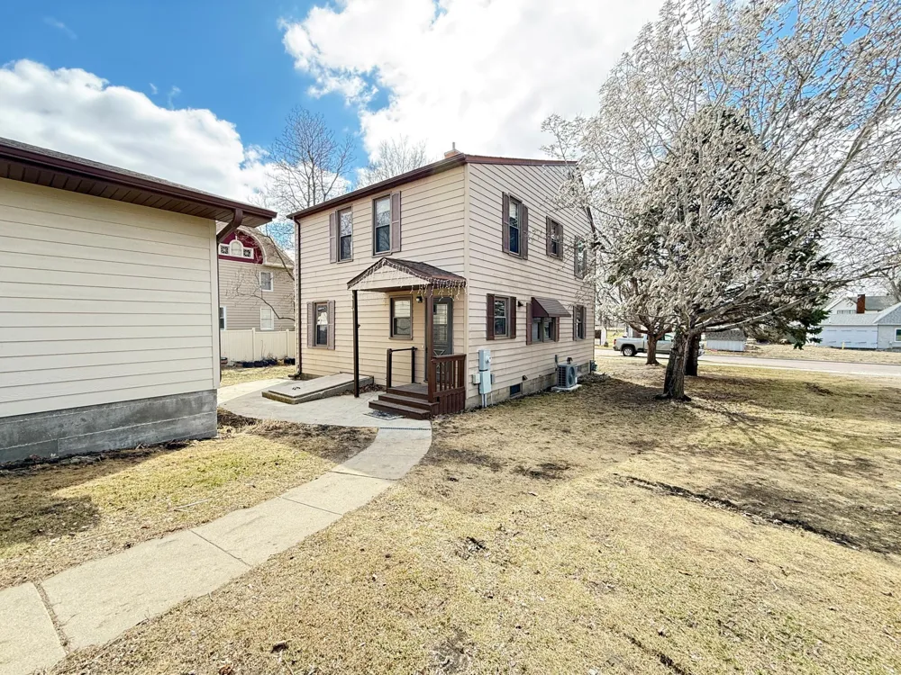 112 4th Street NW Ortonville, MN 56278