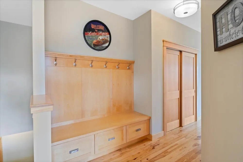 1329 S Oak Street Lake City, MN 55041