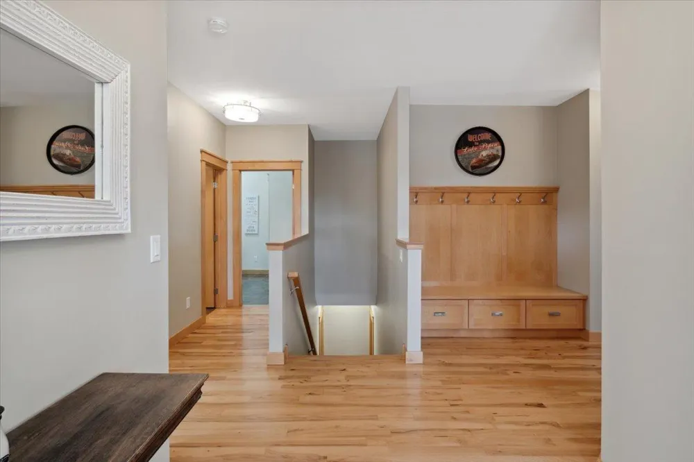 1329 S Oak Street Lake City, MN 55041