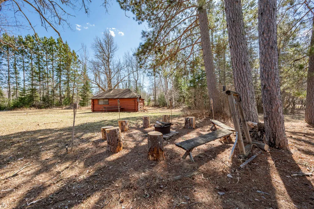 49616 Center Point Road Bigfork, MN 56628