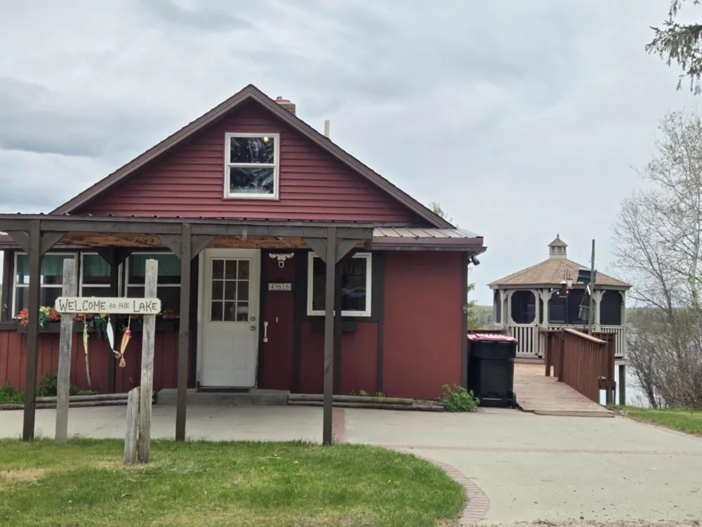 49616 Center Point Road Bigfork, MN 56628