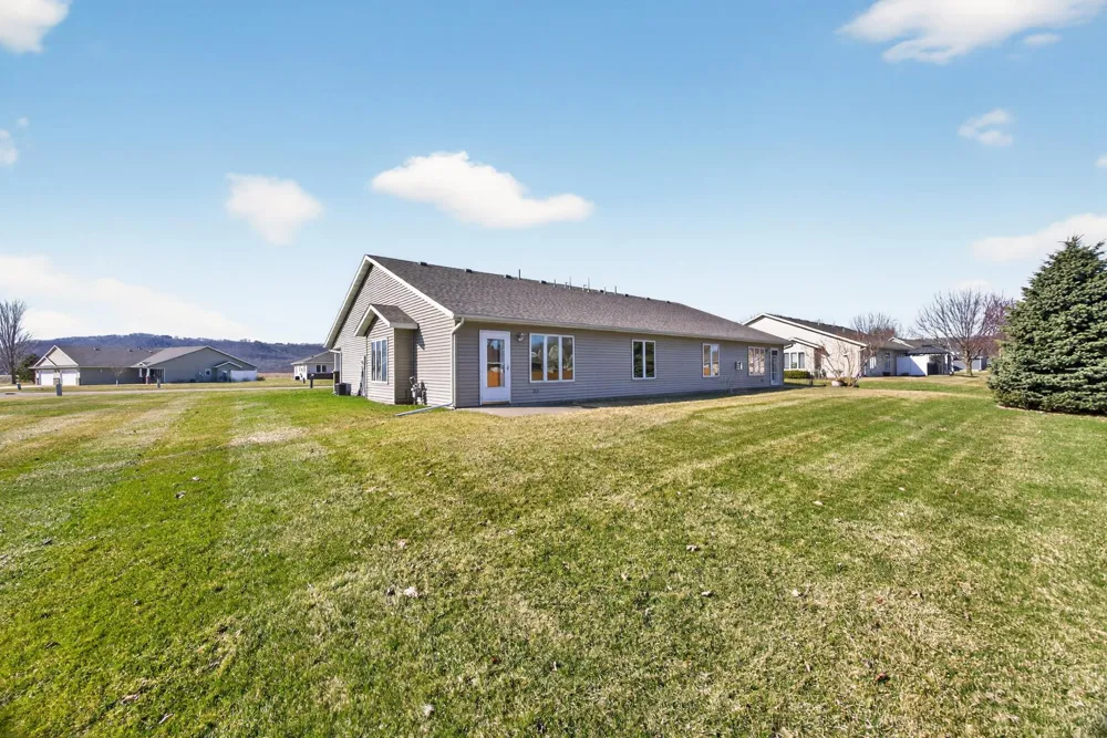 723 14th Street E Wabasha, MN 55981