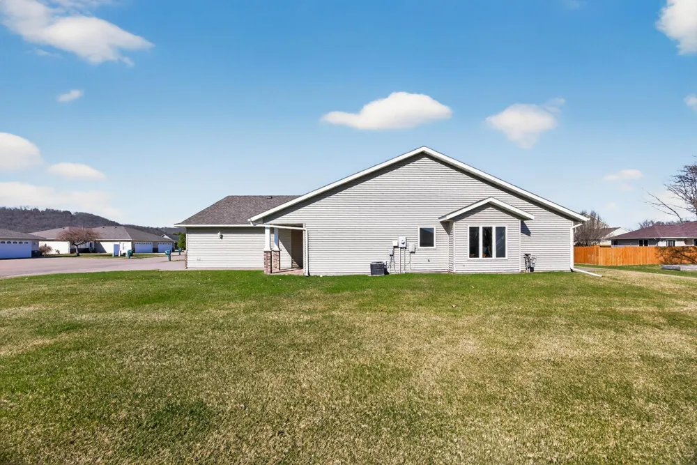 723 14th Street E Wabasha, MN 55981