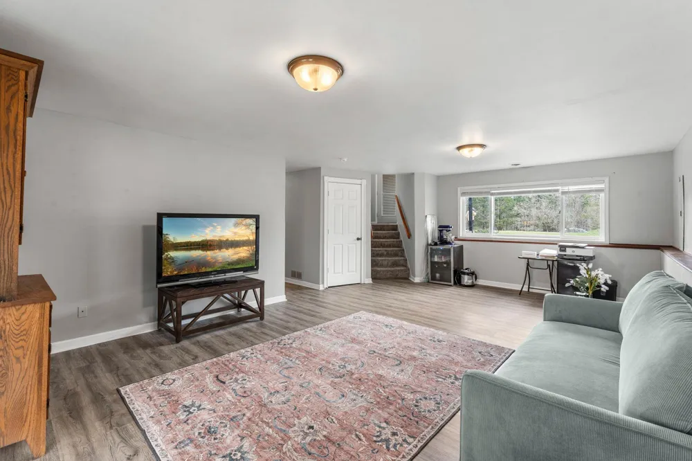 46645 Acacia Trail Stanchfield, MN 55080