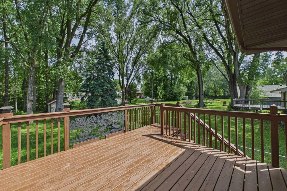 783 Berwood Avenue Vadnais Heights, MN 55127