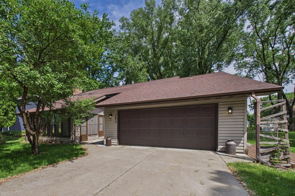 783 Berwood Avenue Vadnais Heights, MN 55127