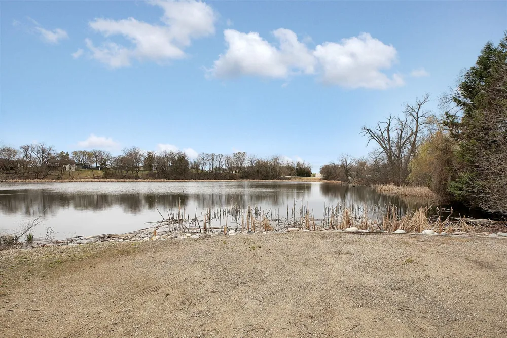 4276 114th Avenue NE Spicer, MN 56288