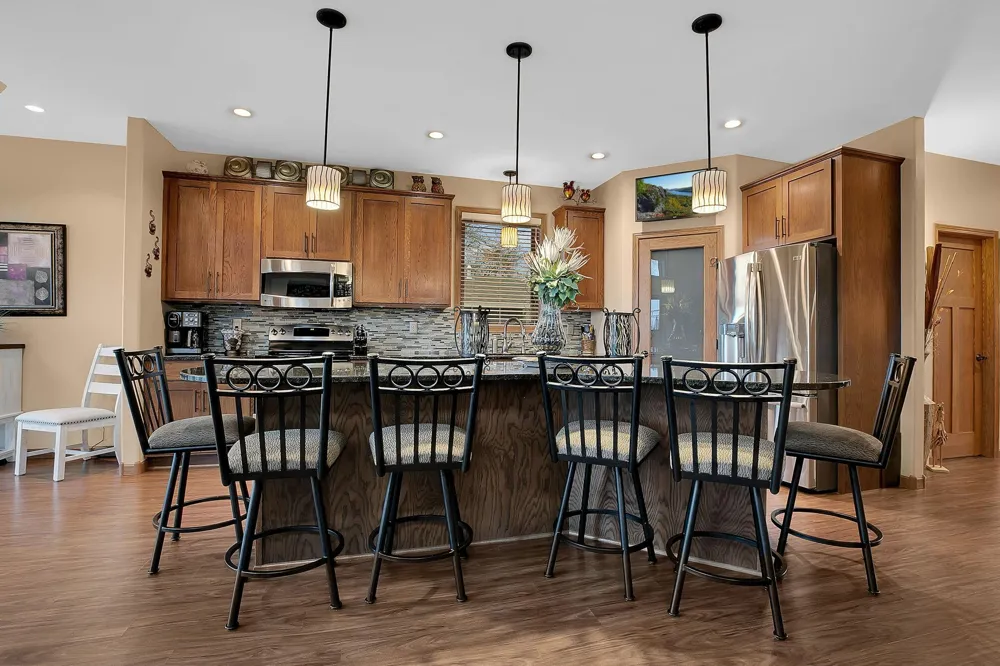 4276 114th Avenue NE Spicer, MN 56288