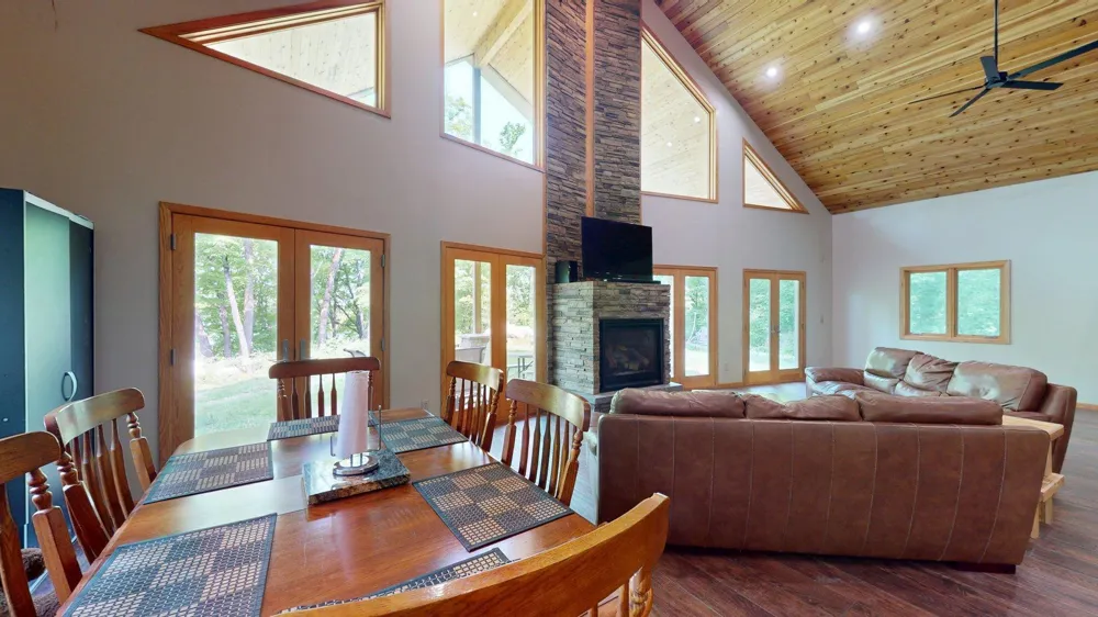 4251 Sugar Point Orr, MN 55771