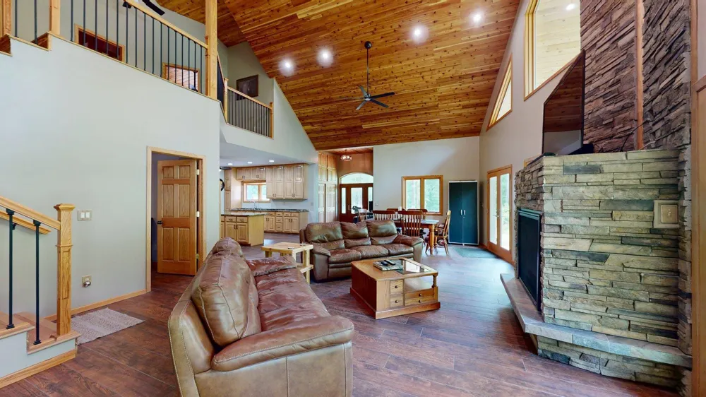 4251 Sugar Point Orr, MN 55771