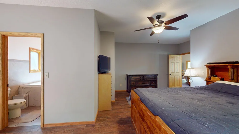 4251 Sugar Point Orr, MN 55771