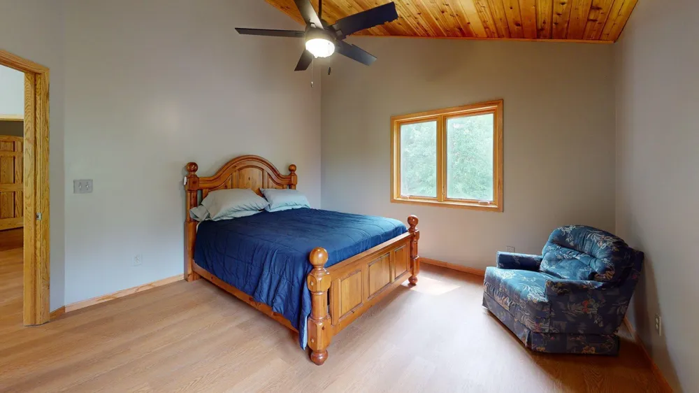 4251 Sugar Point Orr, MN 55771