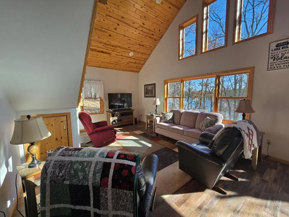 18506 Empire Loop Nevis, MN 56467
