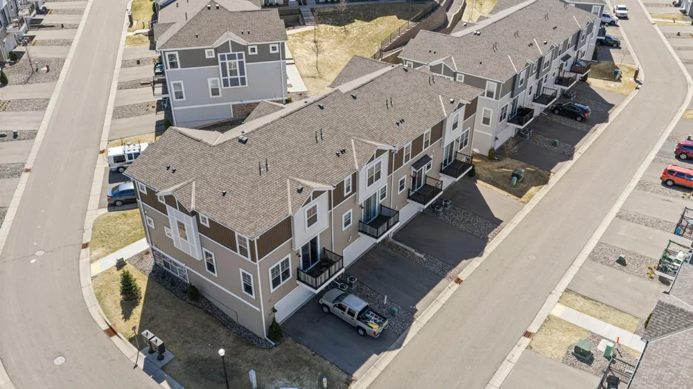 2230 Gateway Curve North Saint Paul, MN 55109