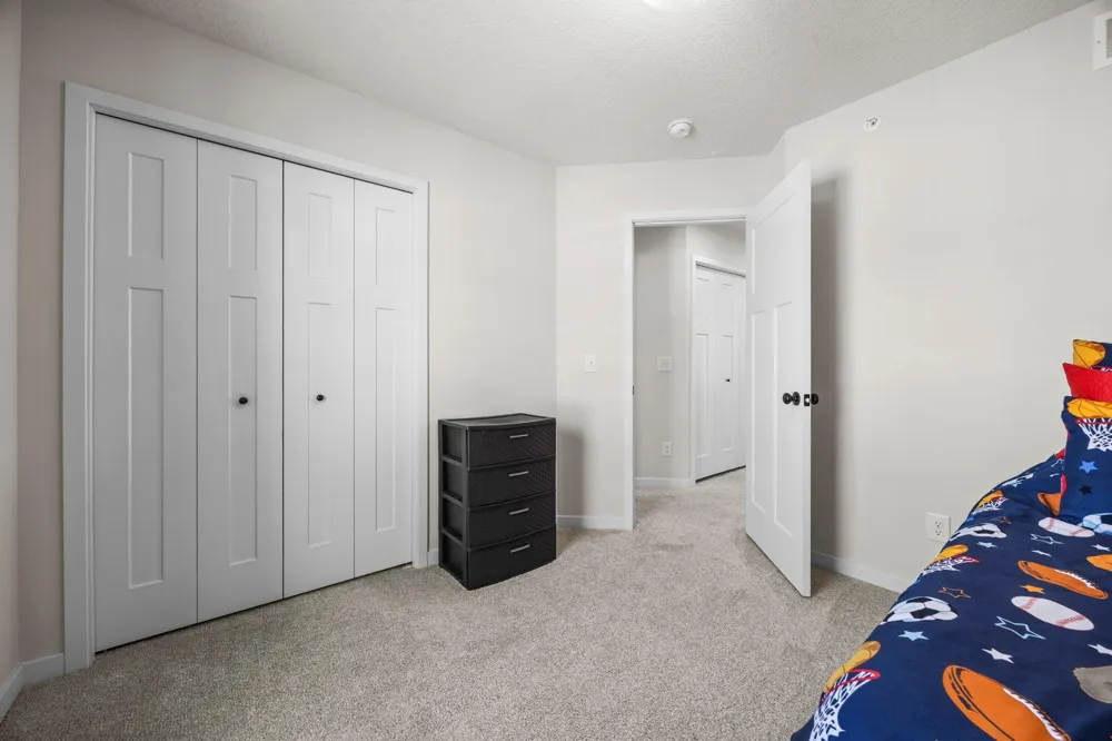 2230 Gateway Curve North Saint Paul, MN 55109