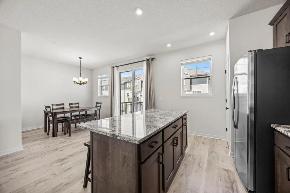 2230 Gateway Curve North Saint Paul, MN 55109