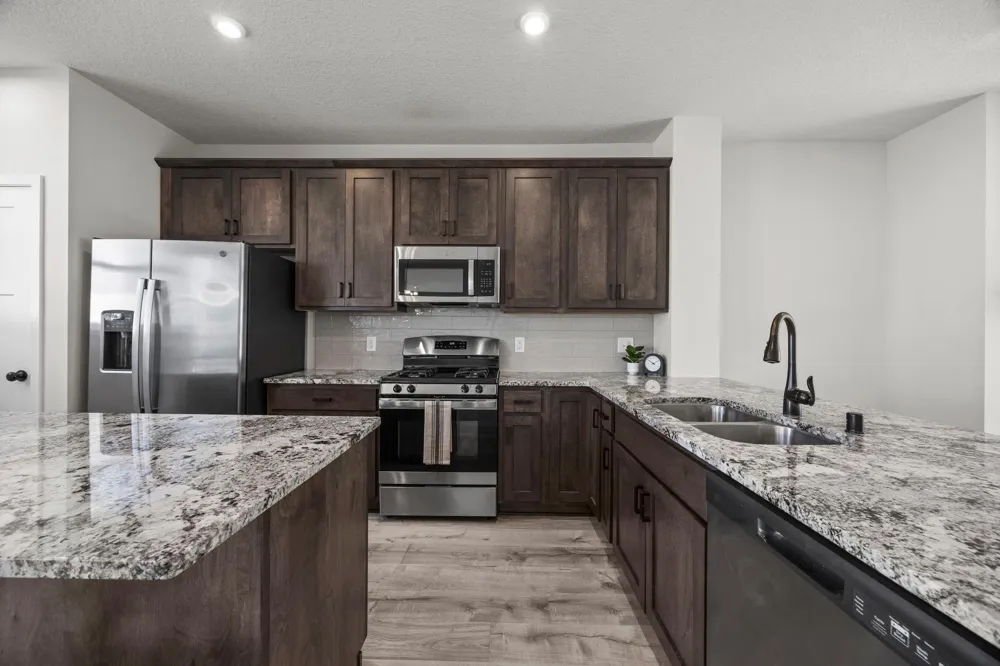 2230 Gateway Curve North Saint Paul, MN 55109