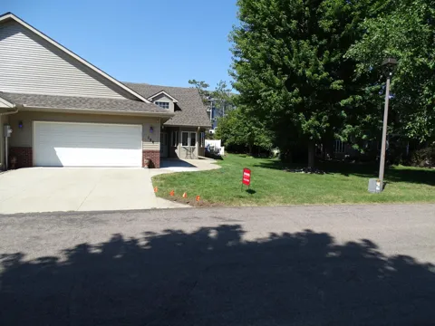 124 Bluebird Lane