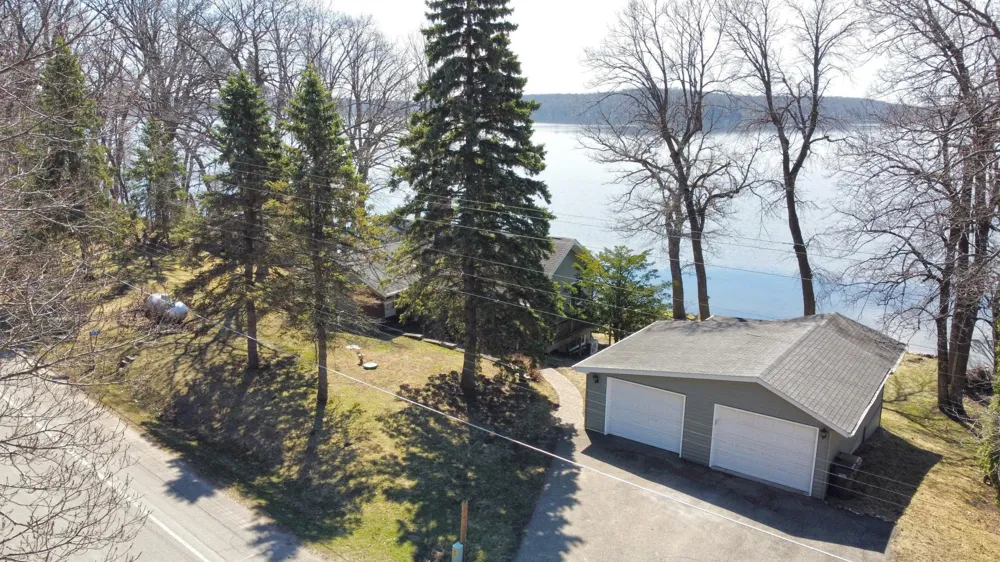 14783 Old Lake Road Paynesville, MN 56362