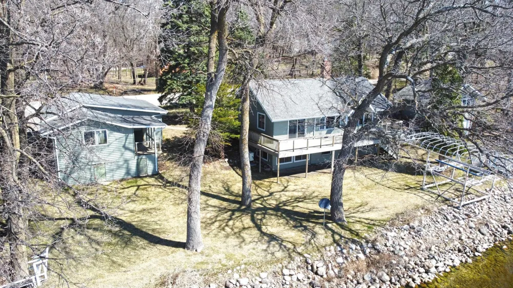 14783 Old Lake Road Paynesville, MN 56362