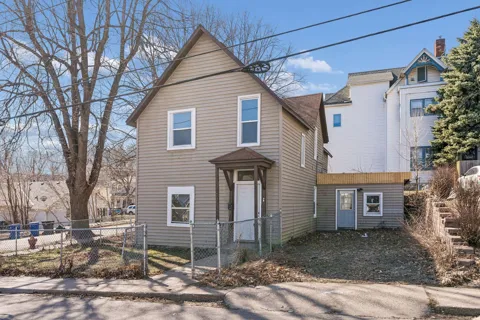 701 Desoto Street