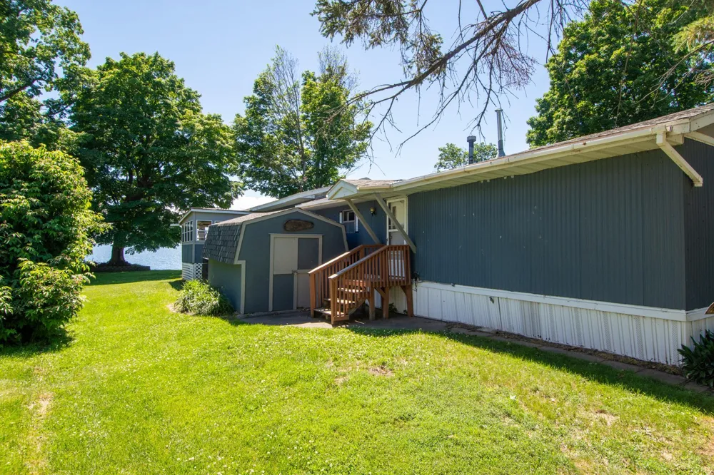 46315 Lucretia Lane Isle, MN 56342