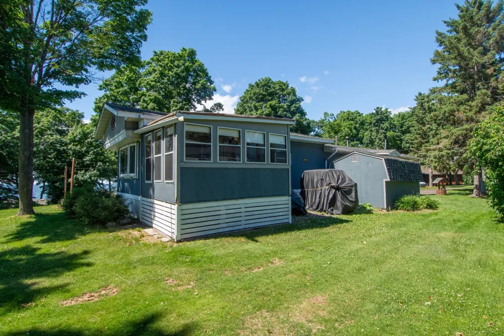46315 Lucretia Lane Isle, MN 56342
