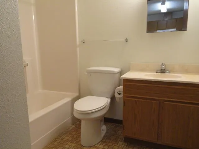 222 1st Avenue NE #5 Eagle Bend, MN 56446