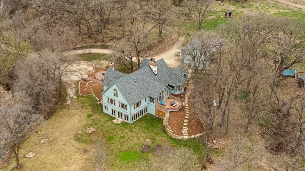 13345 25th Avenue NW Oronoco, MN 55960