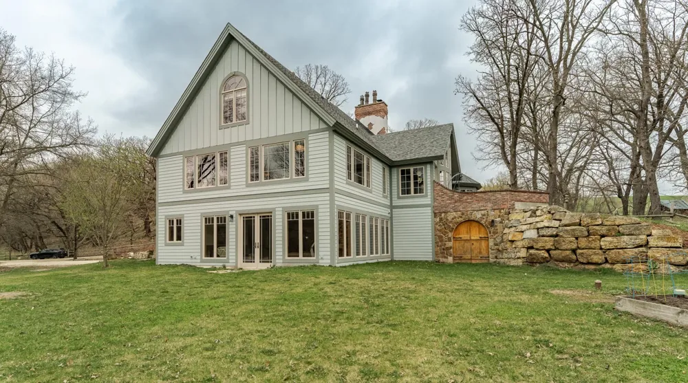 13345 25th Avenue NW Oronoco, MN 55960
