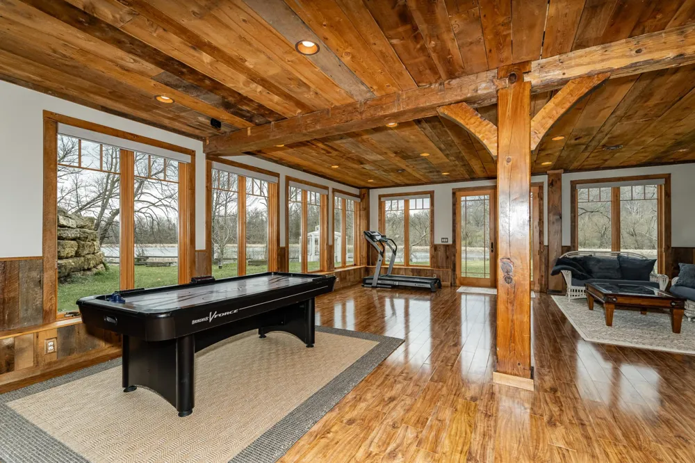 13345 25th Avenue NW Oronoco, MN 55960