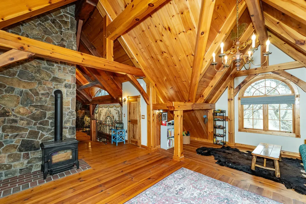 13345 25th Avenue NW Oronoco, MN 55960
