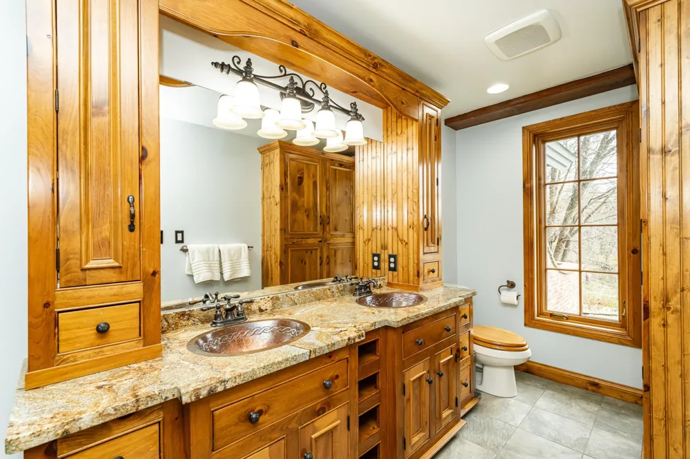 13345 25th Avenue NW Oronoco, MN 55960