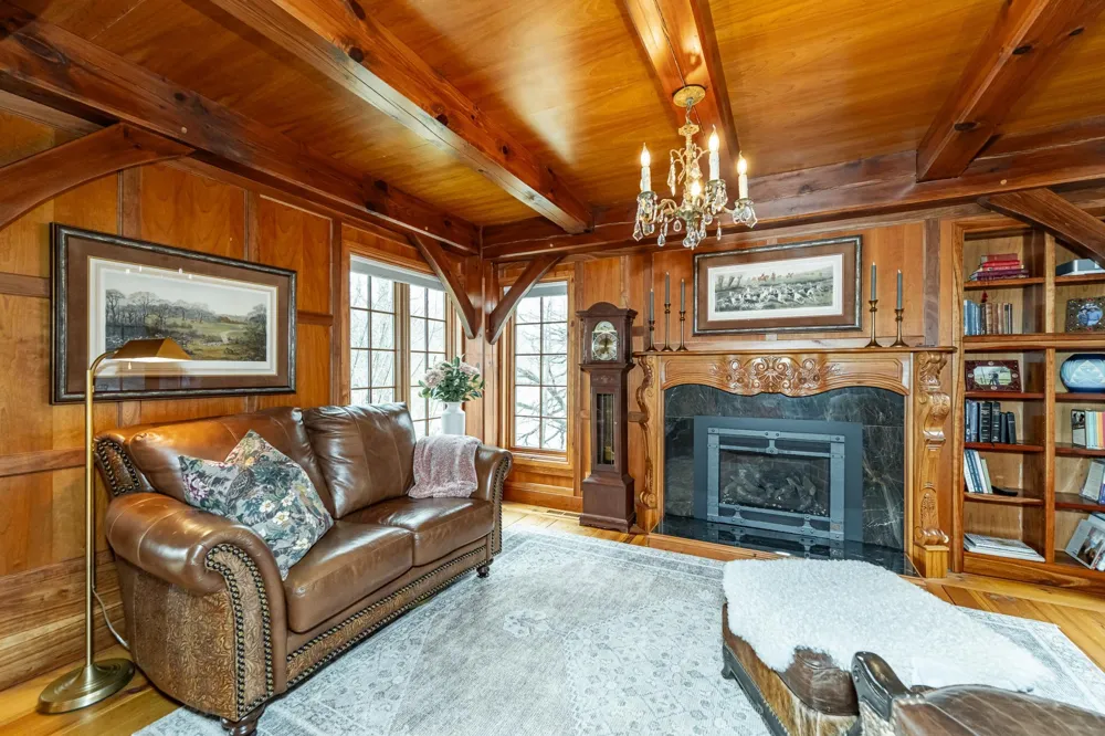 13345 25th Avenue NW Oronoco, MN 55960
