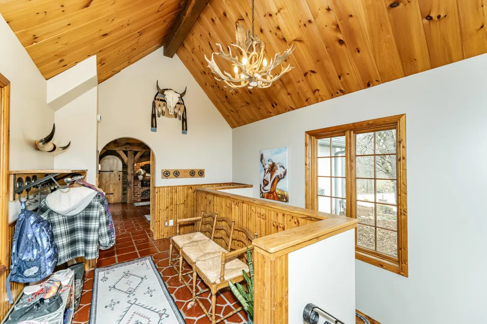13345 25th Avenue NW Oronoco, MN 55960