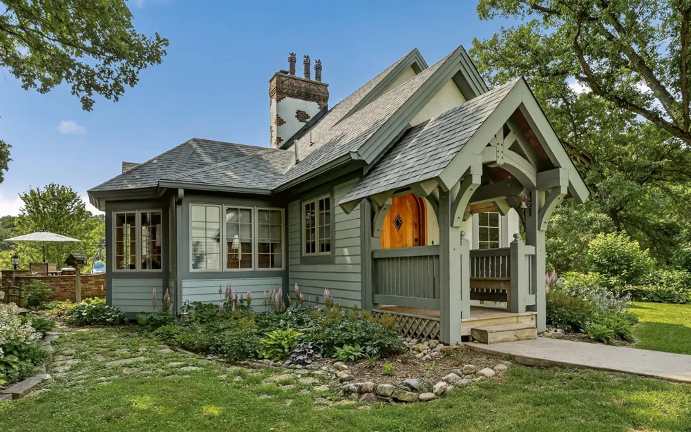 13345 25th Avenue NW Oronoco, MN 55960