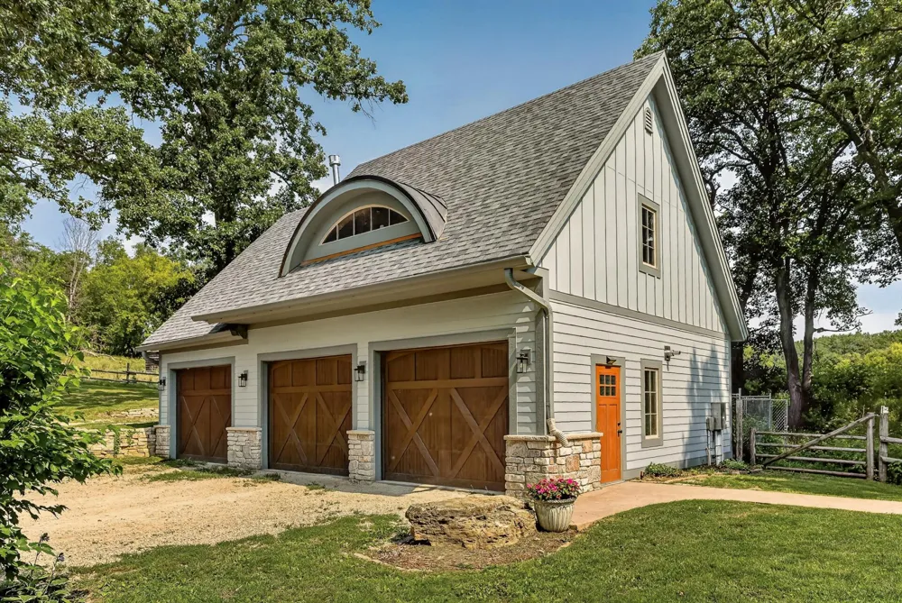 13345 25th Avenue NW Oronoco, MN 55960