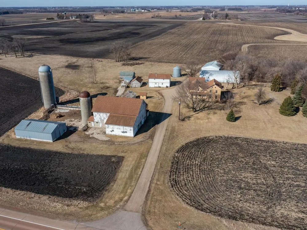 13550 County Road 51 Cologne, MN 55322