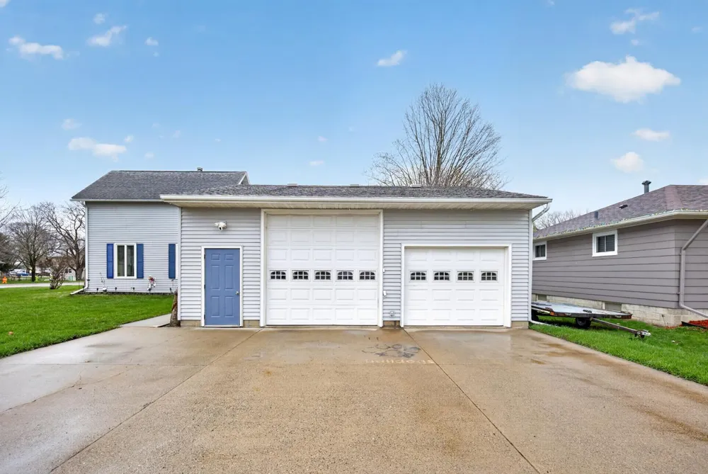 240 Main Street W Elgin, MN 55932