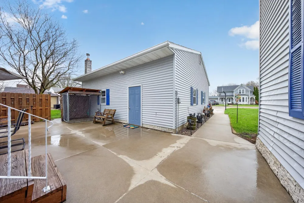 240 Main Street W Elgin, MN 55932